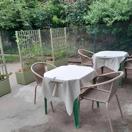 D Hotes Au P'tit Bonheur Campagnard Bed and breakfast 3*