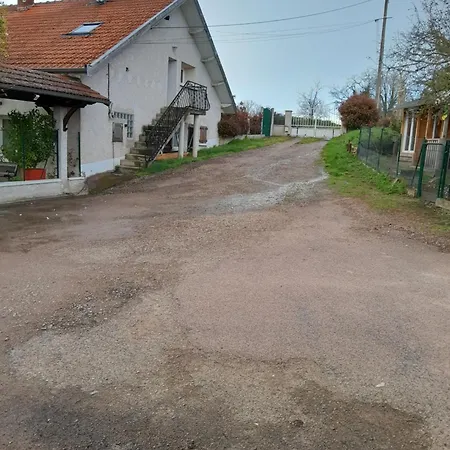 D Hotes Au P'tit Bonheur Campagnard Jarnosse